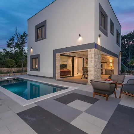 Beautiful Royal House 2&3 Vila *