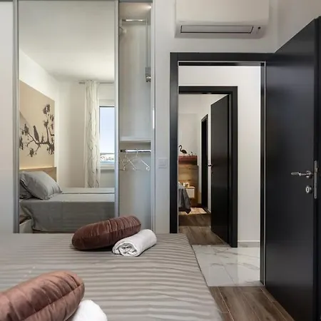 Beautiful Royal House 2&3 וילה Pašman